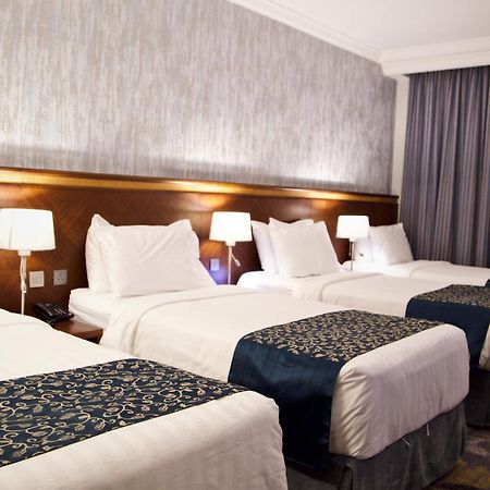 אל-מדינה Nozol Royal Inn Hotel מראה חיצוני תמונה