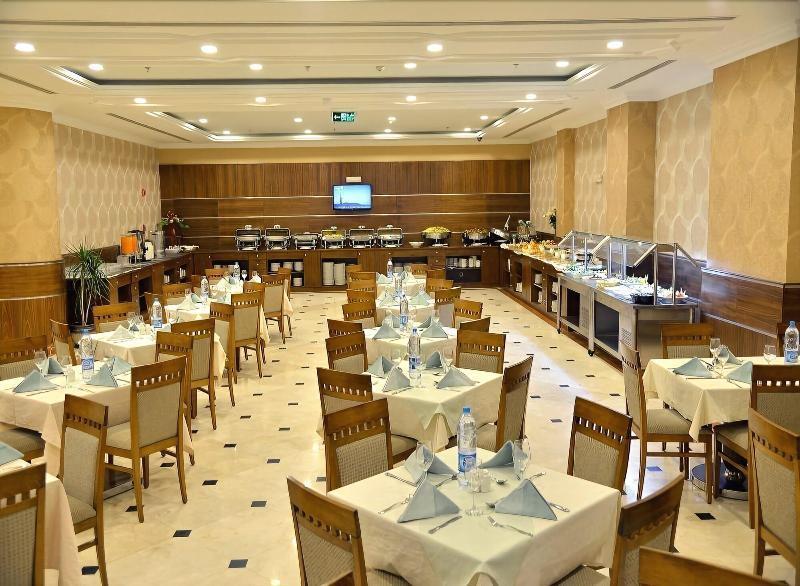 אל-מדינה Nozol Royal Inn Hotel מראה חיצוני תמונה