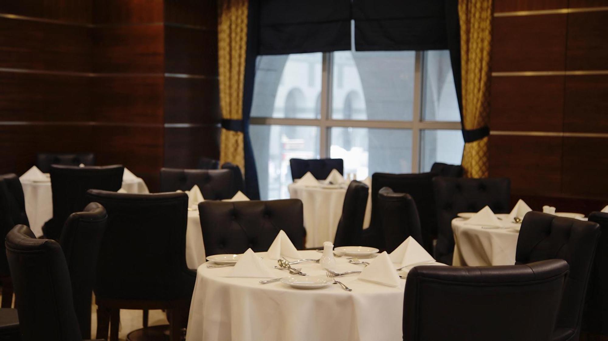 אל-מדינה Nozol Royal Inn Hotel מראה חיצוני תמונה