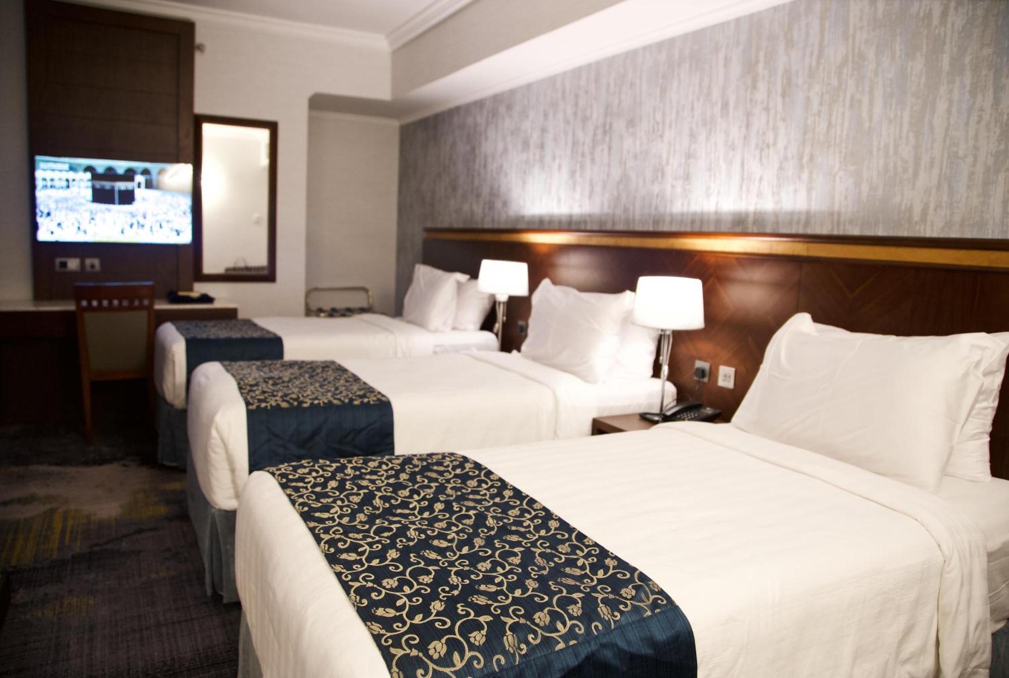 אל-מדינה Nozol Royal Inn Hotel מראה חיצוני תמונה