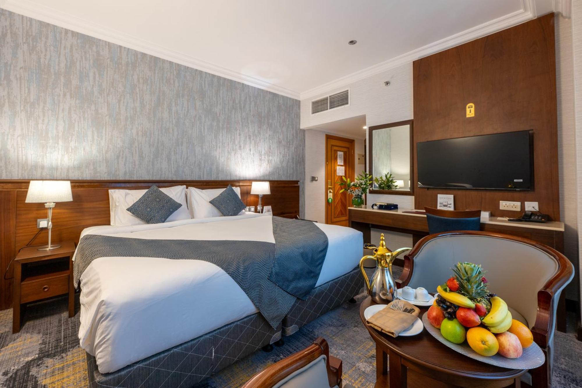 אל-מדינה Nozol Royal Inn Hotel מראה חיצוני תמונה